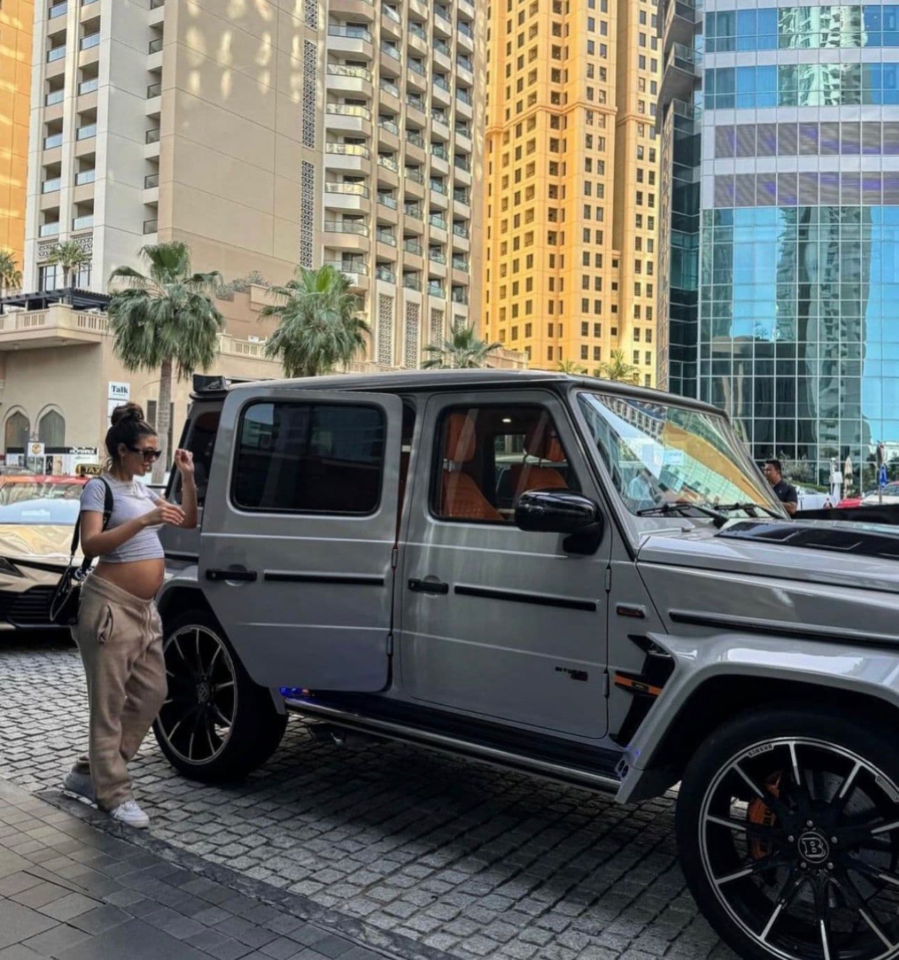 Happy customer moment